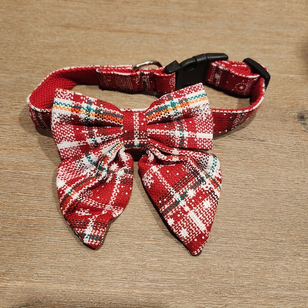 Pet bow tie.
